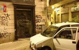 CAGLIARI, Spacca con auto la vetrina di un ottico in piazza Costituzione: arrestato pregiudicato 44enne di Quartu