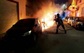 SARDEGNA, Auto incendiate ad Elmas e Pirri: distrutte quattro auto