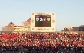 CALCIO, Continua la striscia positiva rossoblù: Cagliari-Chievo 2-1