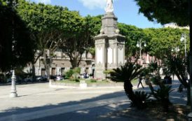 CAGLIARI, Rissa notturna con coltello tra extracomunitari in piazza del Carmine: denunciati tre algerini