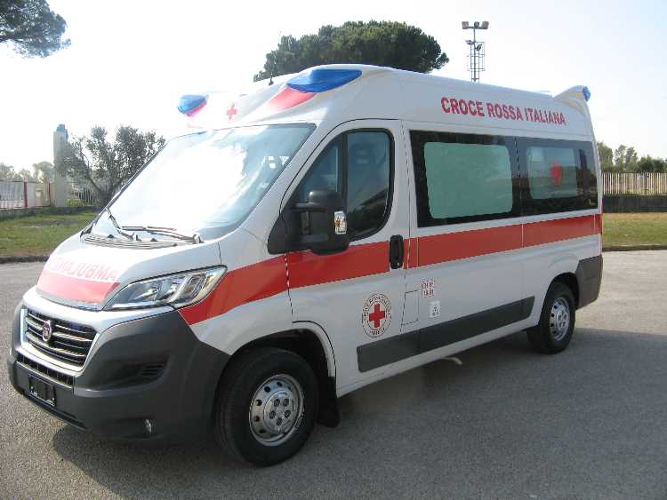 croce-rossa-ambulanza
