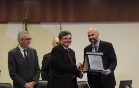 CALCIO, Cagliari premiato in Consiglio regionale: “Insieme per far vincere l’isola”