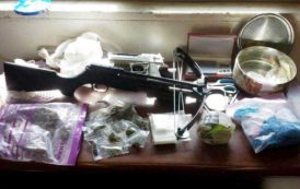 CAGLIARI, Deteneva marijuana ed una balestra: arrestato 21enne