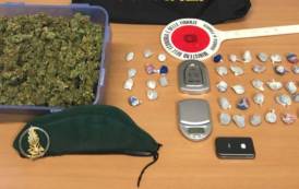 SASSARI, Sequestrata marijuana, oltre 2 chili, e cocaina: arrestate tre persone ed un quarto denunciato