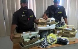 OLBIA, Scoperto laboratorio di merce contraffatta: sequestrati oltre 6.000 articoli e tre macchine per cucire