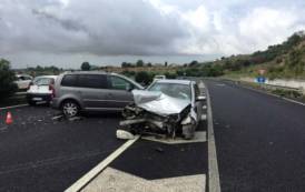 CAGLIARI, Viaggia contromano nella Statale 195: tre feriti al Pronto Soccorso