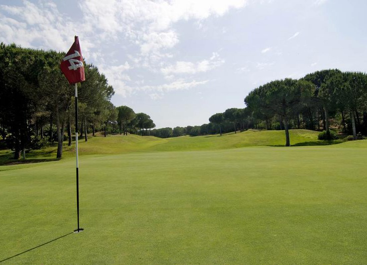 Is Arenas Golf: “Non abbiamo mai venduto ville e promuoviamo il golf con rilevanti investimenti”
