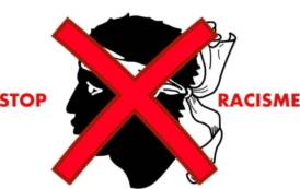 CORSICA, Proposta petizione per vietare bandiera ‘razzista’ con testa di moro decapitato. Quando in Sardegna?