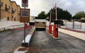 CAGLIARI, Ancora chiuso, dopo 7 anni, il parcheggio in piazza Nazzari: è costato 6 milioni di euro (IMMAGINI)