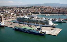 Duemilacinquecento anni di fatica e sudore: l’epico impegno del porto di Cagliari (Nicola Silenti)