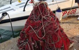 OLBIA, Sequestrati 300 metri di reti da pesca abusivamente posizionate nell’Area marina protetta di Tavolara