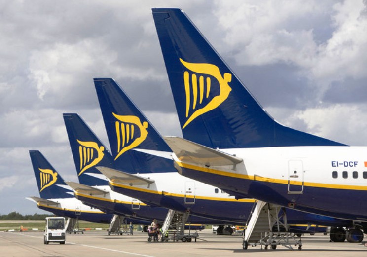 TRASPORTI, Ryanair abbandona Alghero. Orrù (Psdaz): “Un disastro della Giunta”. Cappellacci (FI): “Pigliaru all’azione o vada a casa”