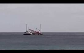 Una presenza inconsueta nel mare di Santa Margherita di Pula (VIDEO di Stefano Deliperi)